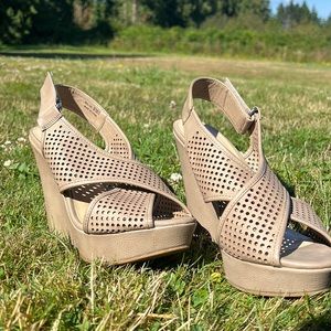 Khaki/Grey Summer Wedges